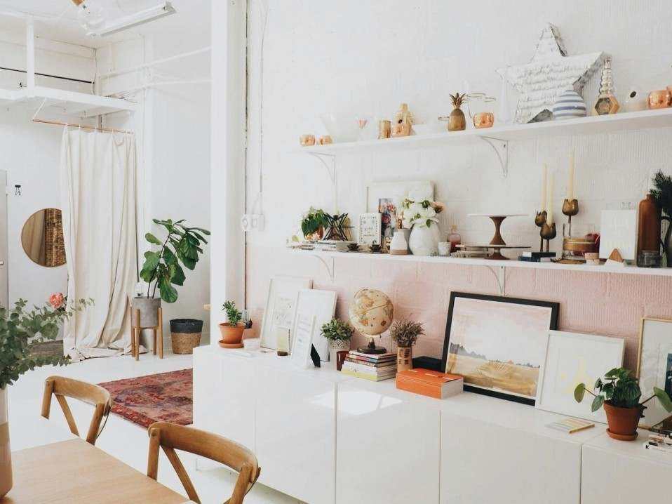 Minimalistisches Esszimmer